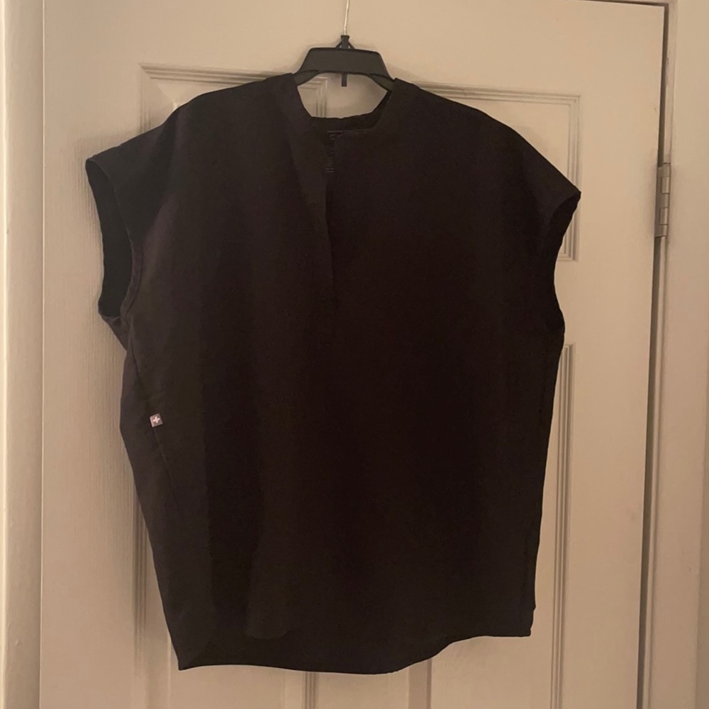 Figs Women’s Rafaela Oversized Scrub Top